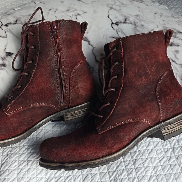 Taos Suede Boots Camp - Picture 15 of 15